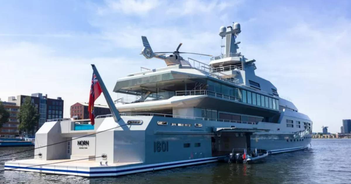 yacht et milliardaire