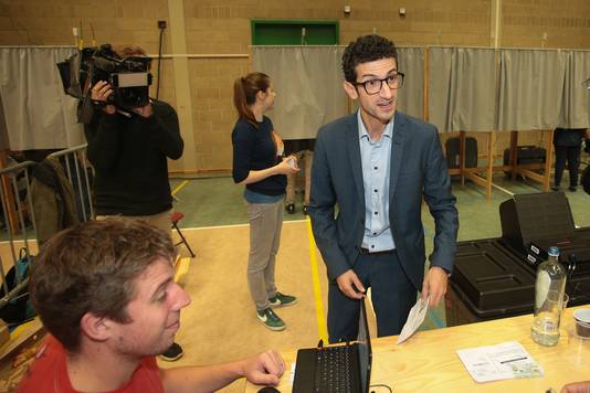 Mohamed Ridouani brengt zijn stem uit in Leuven.