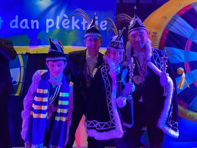 Prins Mies blèft nog een jaartje plèkken in Knollevretersgat