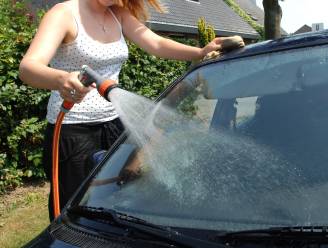 Jeugd Rode Kruis organiseert JRK Carwash