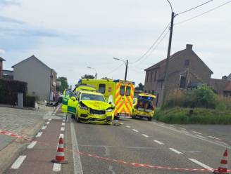 “Ambulance is niet zomaar koning op de weg”: dodelijk ongeval met MUG roept heel wat vragen op