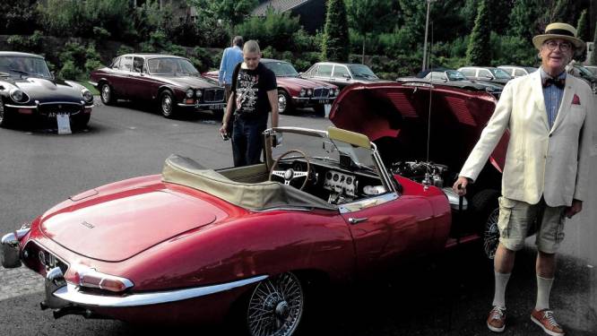 Almeloër Karel (85) kapot van diefstal peperdure Jaguar: ‘Meer waarde dan een mooie vriendin’