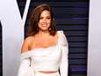 Ashley Graham ne savait pas qu’elle devrait “changer ses propres couches” après son accouchement