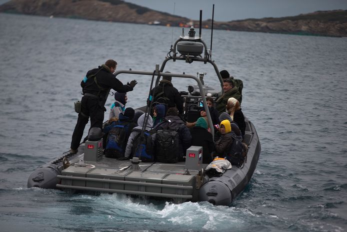 abc frontex 
Medewerkers van Frontex in een speedboot.