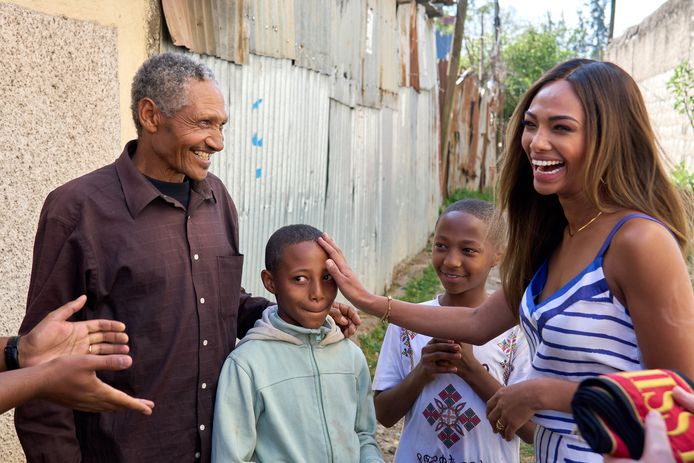 Miss Belgique 2021 : Abandonnée À L'Âge De Neuf Ans, Elle Retrouve Son Père Biologique En Ethiopie