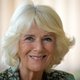 Zien! Portret van een stralende Camilla in de tuin op haar 75e verjaardag