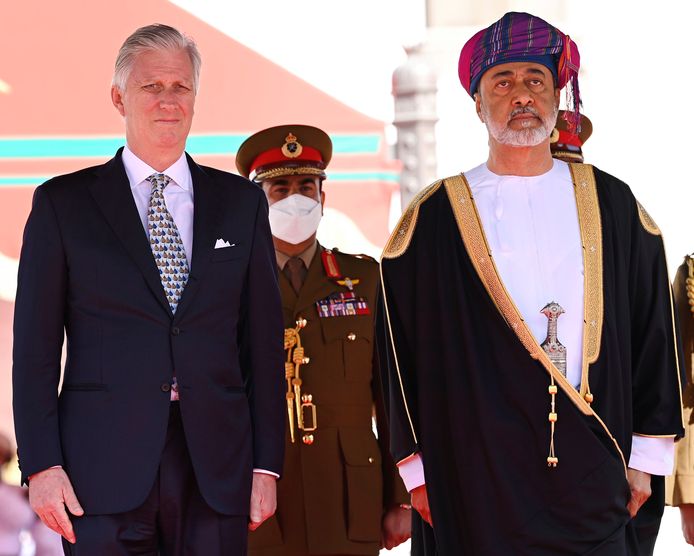 Koning Filip en Sultan Haitham bin Tarik tijdens het bezoek van het Belgisch koningspaar aan Oman in 2022.