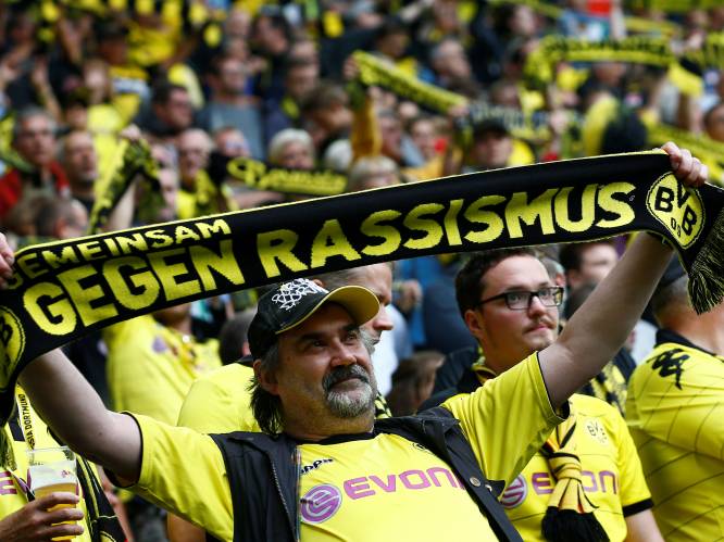 FIFA gaat racisme in stadions strenger bestraffen