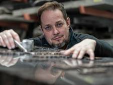 Aan sterfbed ontwierp Maurice grafmonument voor man: ‘Ja, dat geeft een goed gevoel’ 