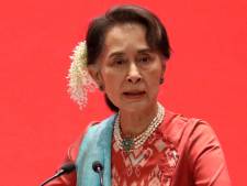 Coupée du monde, Aung San Suu Kyi risque des décennies de détention
