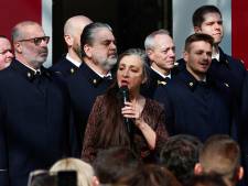 IVG dans la Constitution française: Catherine Ringer chaleureusement applaudie après avoir revisité La Marseillaise