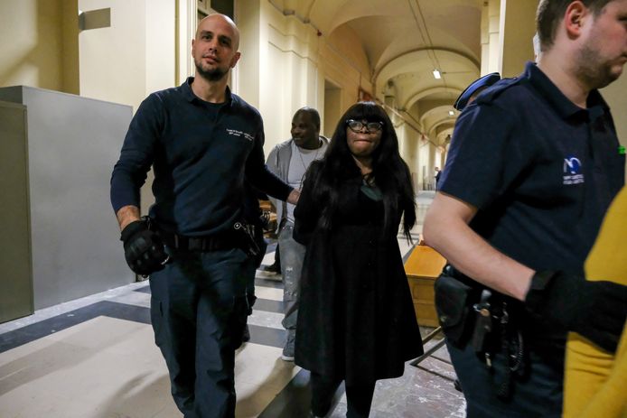 'Mama Leather', het kopstuk van de bende, werd veroordeeld tot 14 jaar cel en kreeg een boete van 240.000 euro.