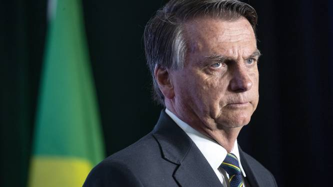 Van het presidentieel paleis in Brazilië tot een KFC in Florida: zo ziet het nieuwe leven van ex-president Bolsonaro eruit