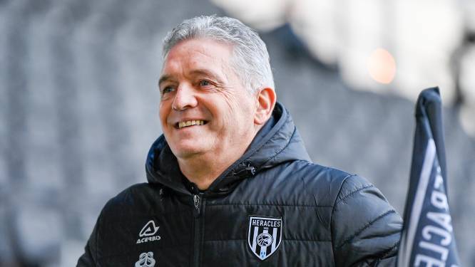 Heracles-trainer John Lammers over belangrijk duel met Almere City: ‘Bij winst staan we met een been in de eredivisie’