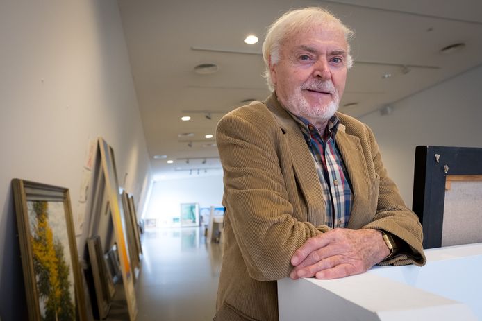 Kunstschilder, leerkracht op rust en mede-oprichter Hnita Willy Van ...