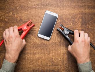 Wéér platte batterij?! Dit zijn onze favoriete smartphones met topaccu’s