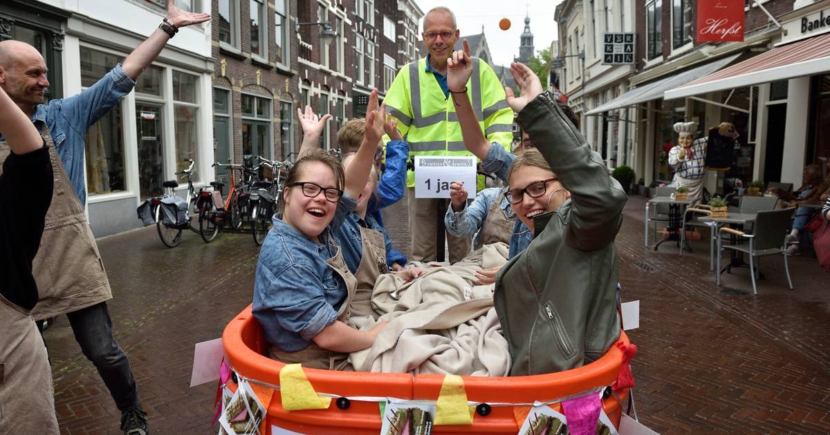 Brownies & DownieS Gouda viert trots eenjarig jubileum Gouda AD.nl