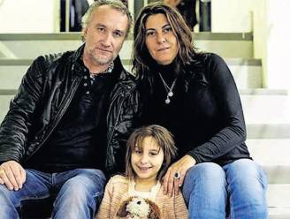 Ouders verdienen honderdduizenden euro's op de kap van hun zieke dochter