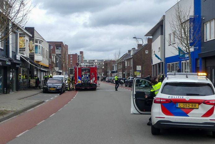 De brandweer en politie waren ter plaatse