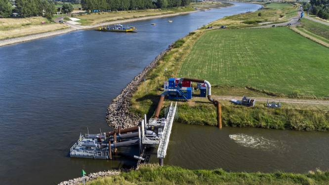 Grote problemen op de Maas: scheepvaartverkeer dreigt stil te vallen door droogte