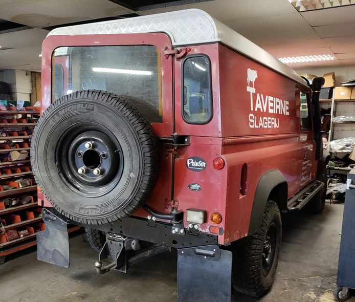 Land Rover van slagerij Taveirne gestolen vlak bij Decathlon: “29 jaar ...