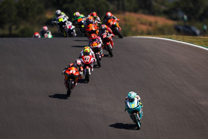 Leopard Racing (rechts).
