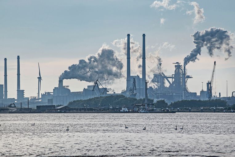 Tata Steel IJmuiden moet 170 miljoen besparen', Financieel