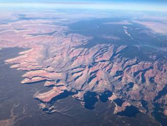 Helikopter crasht aan Grand Canyon: minstens drie doden