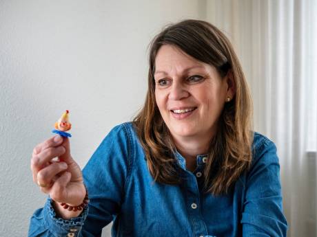 Gera (48) heeft het helemaal gehad met gratis prullaria: ‘Je hebt er vaak precies niets aan’