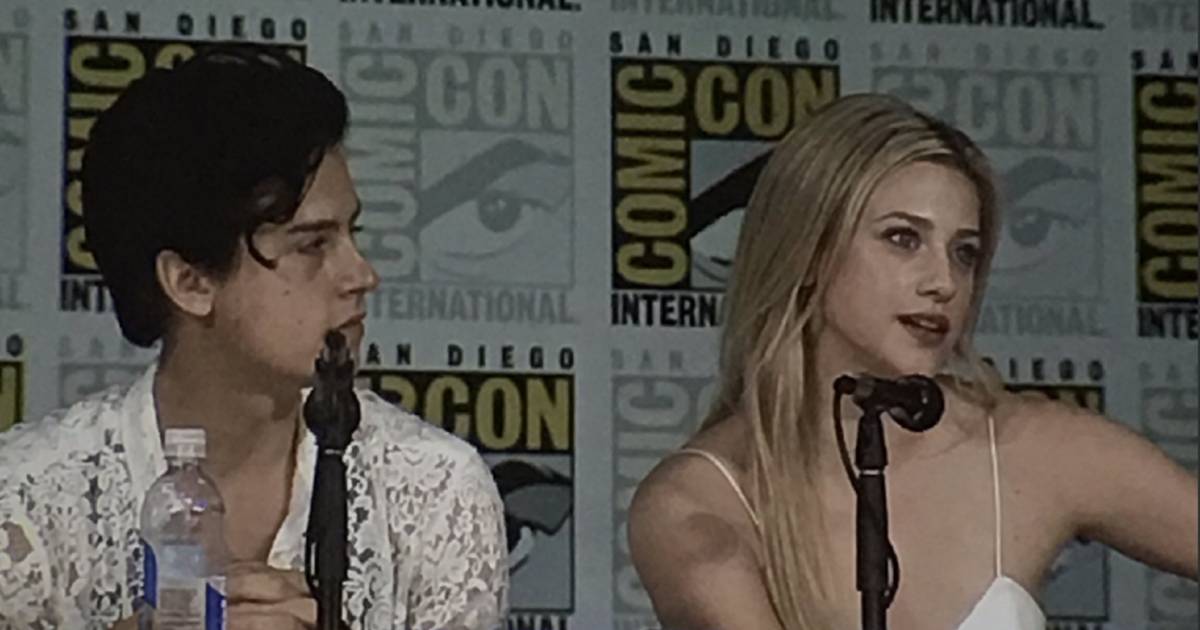 5 signalen dat Lili Reinhart en