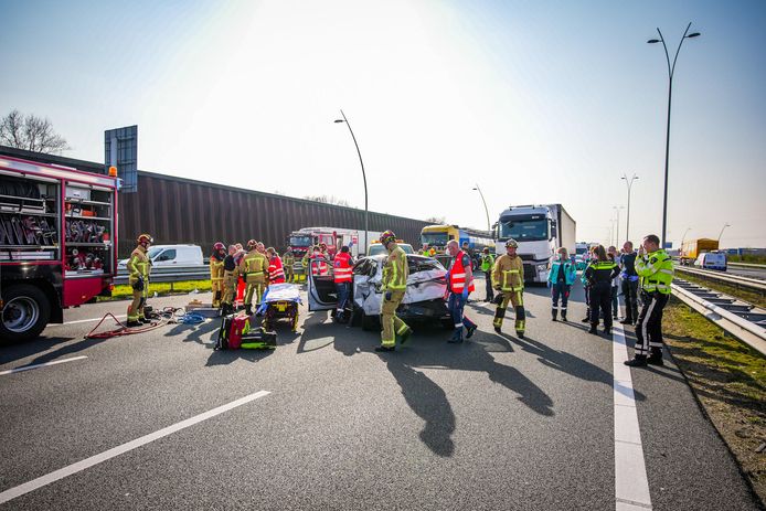 Een vrouw raakte woensdagmiddag gewond bij een ongeval op de A2 tussen knooppunt Batadorp en Leenderheide.