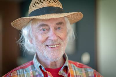 Van Kraaijkamp tot Duys: het kleurrijke leven van producer en filmmaker Tony Dirne (1935-2023)