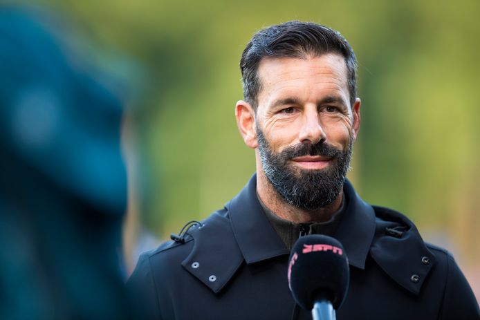 Ruud van Nistelrooy bij de camera van ESPN.
