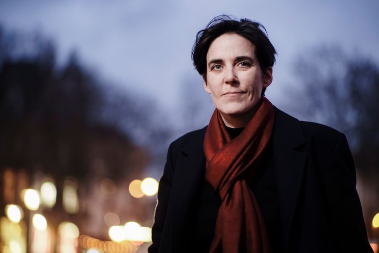 Gaea Schoeters: ‘Ik schaam me niet voor een complexe zin van anderhalve pagina.’ Beeld Eric de Mildt