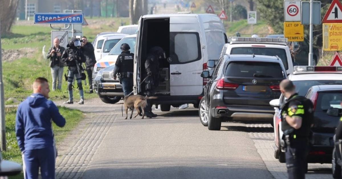 Schietpartij woonwagenkamp Steenbergen neergeschoten mannen zijn