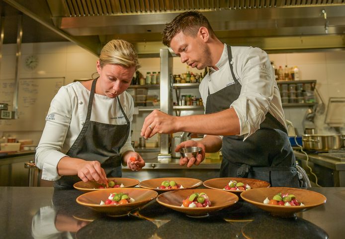 Jonas Haegeman, en zijn zus Laurence nemen met hun restaurant ‘De Vijf Seizoenen' deel aan Jong Keukengeweld.