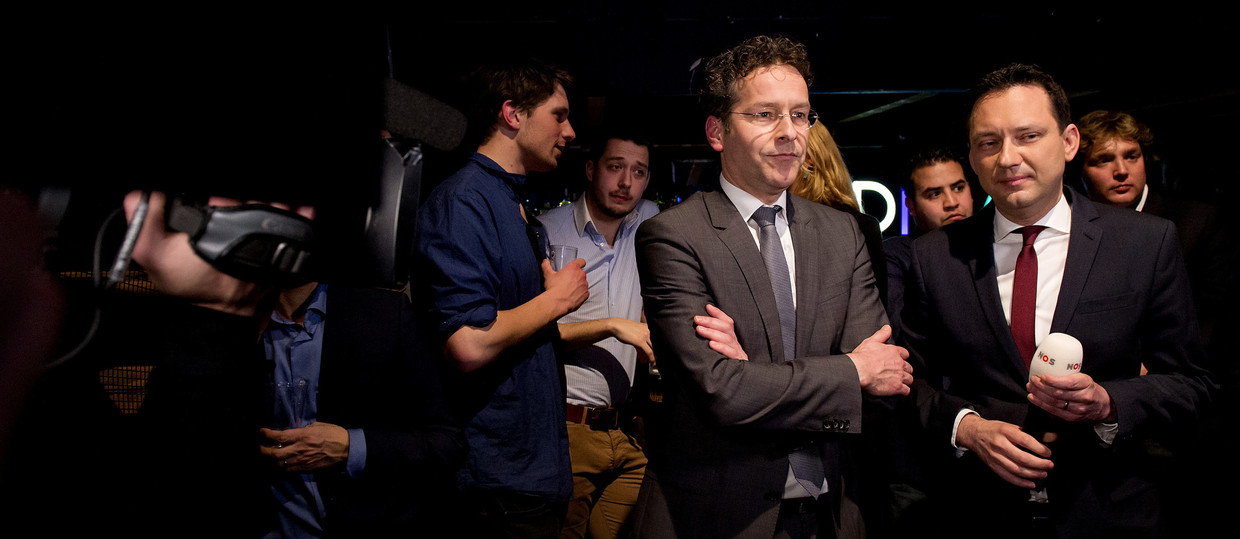 Dijsselbloem wacht op de uitslag. Beeld ANP
