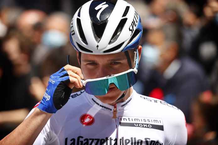 Evenepoel: 'Of ik de Giro kan winnen? Als ik niet in ...