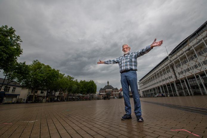 Liever was Albert Mulderij niet op de foto gegaan. ,,Ik ben niet van de egotripperij.’’ Maar de kwestie van het Marktplein gaat hem zo aan het hart, dat hij zelfs dat bezwaar opzij zet.