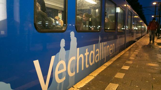 Directe bus van Zwolle naar aanmeldcentrum Ter Apel als antwoord op overlast in Vechtdaltrein