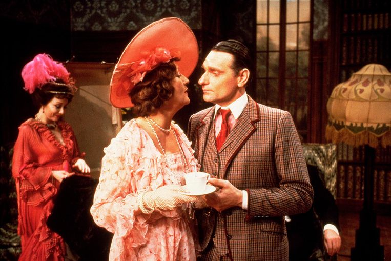 Jasperina de Jong en Gees Linnebank in de musical Fien de la Mar. Beeld ANP Kippa