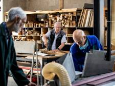 Minder herrie, minder stof: hout bewerken in Dorpswerkplaats is nu een luxe karweitje