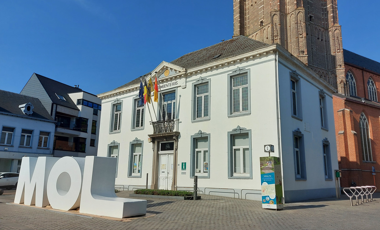 BELOOFD IS BELOOFD. Wat gebeurt er met het oude gemeentehuis? Hoe ver