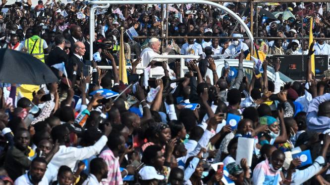 Eén miljoen Congolezen luisteren naar vredestaal paus Franciscus