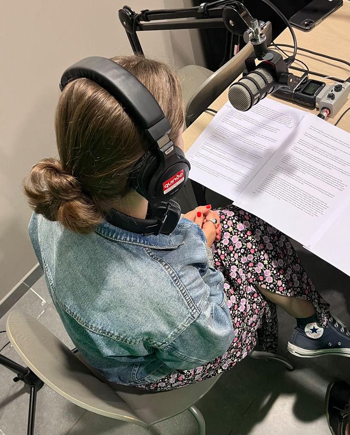 Vijfdejaars van RHIZO Lyceum OLV Vlaanderen creëerden de afgelopen maanden in het kader van hun lessen geschiedenis de podcast LOVV Historia.