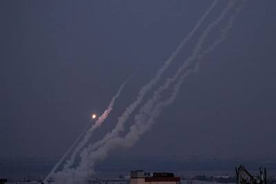 Les brigades al-Qassam lancent 16 roquettes sur Israël