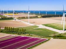 Zes windmolens Energiepark Haringvliet Zuid leveren eind dit jaar de eerste stroom