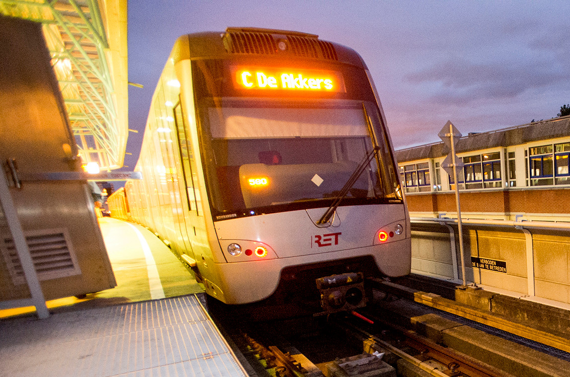 Metro C De Terp Laatste verbinding tussen Kralingse Zoom en De Terp weg' | Foto | AD.nl