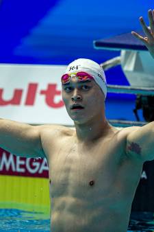 Geschorste zwemkampioen Sun Yang traint illegaal en wordt onderzocht door WADA