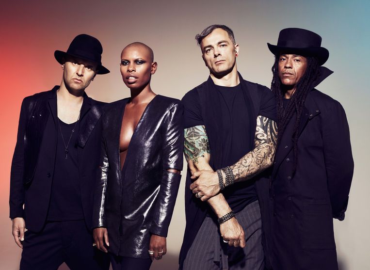 Skunk Anansie met links Ace. Beeld Label